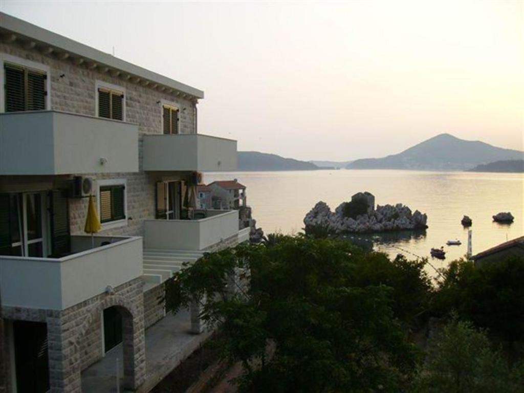 Guest House Villa Pastrovka Sveti Stefan Eksteriør bilde